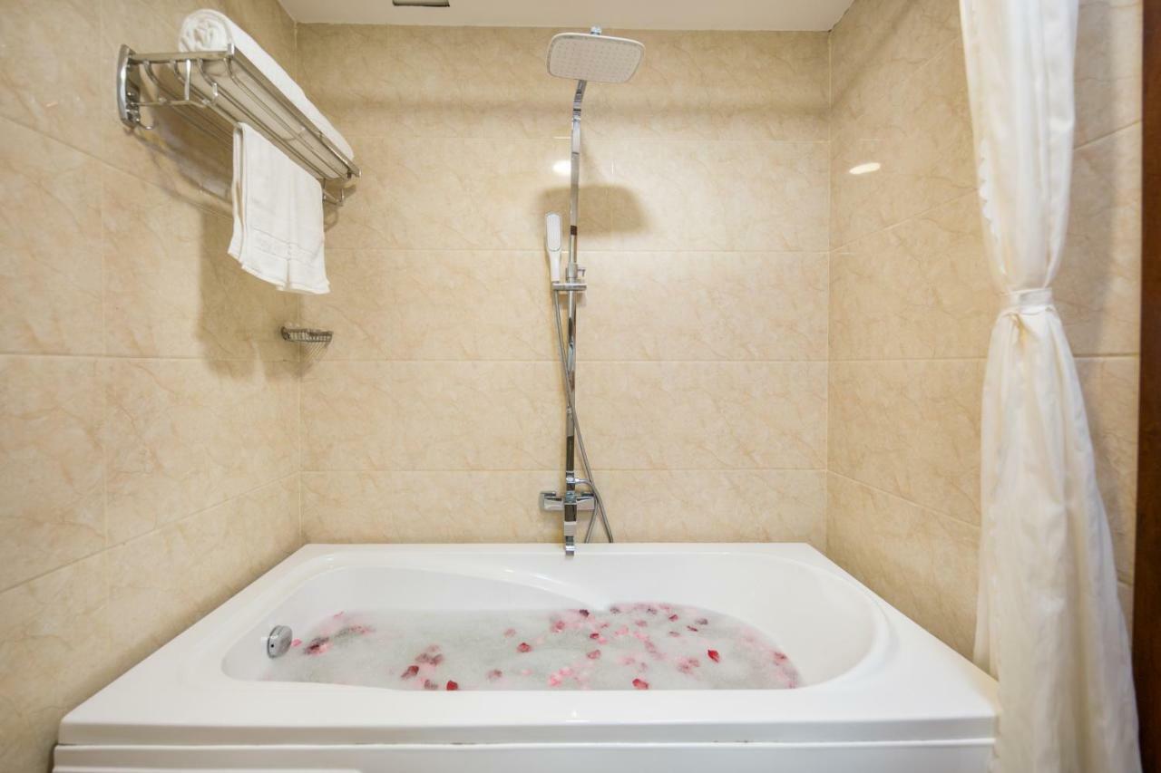 Lavender Riverside Hotel دا نانغ المظهر الخارجي الصورة